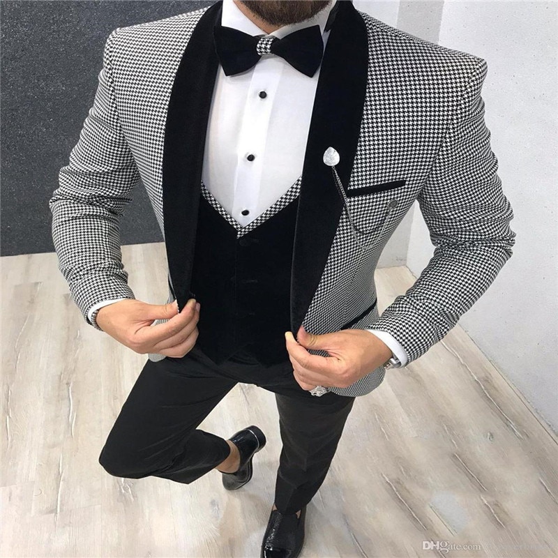 Slim Fit Male Blazer Wedding Groom Tuxedos men suit Beige Mens Suits Three Piece Jacket Pants Vest fast delivery Slim Fit Male Blazer Wedding Groom Tuxedos men suit Beige Mens Suits Three Piece Jacket Pants Vest fast delivery